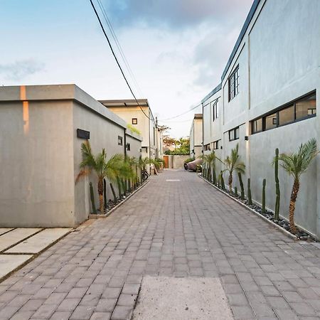 Manresa Villa Bali 2 Canggu Buitenkant foto
